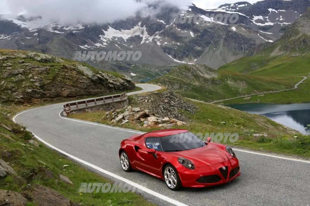Alfa Romeo 4C (6)