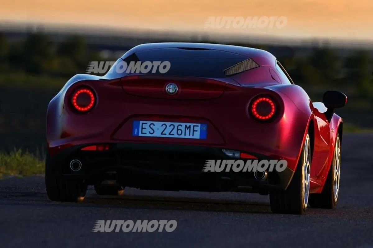 Alfa Romeo 4C (13)