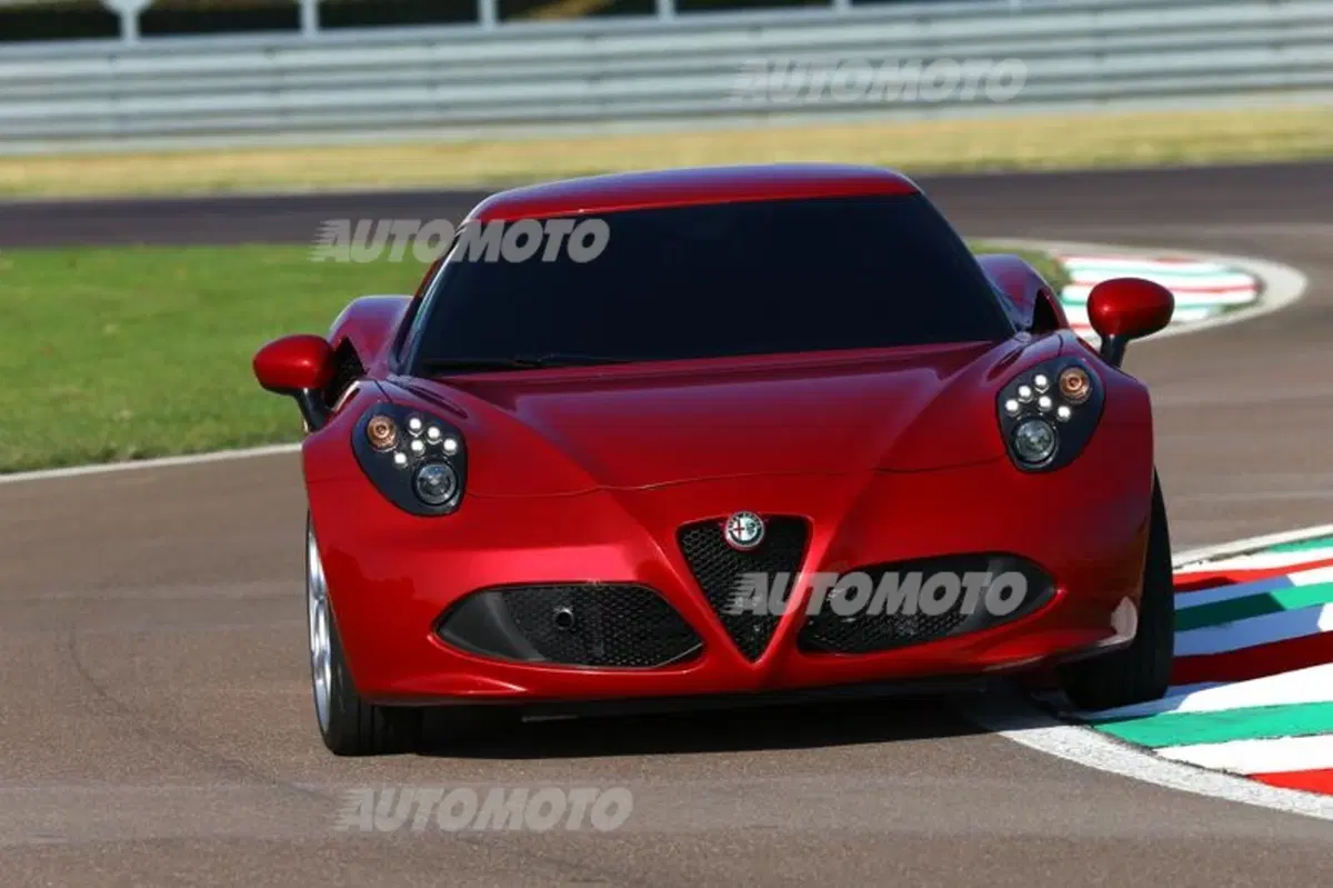 Alfa Romeo 4C (16)