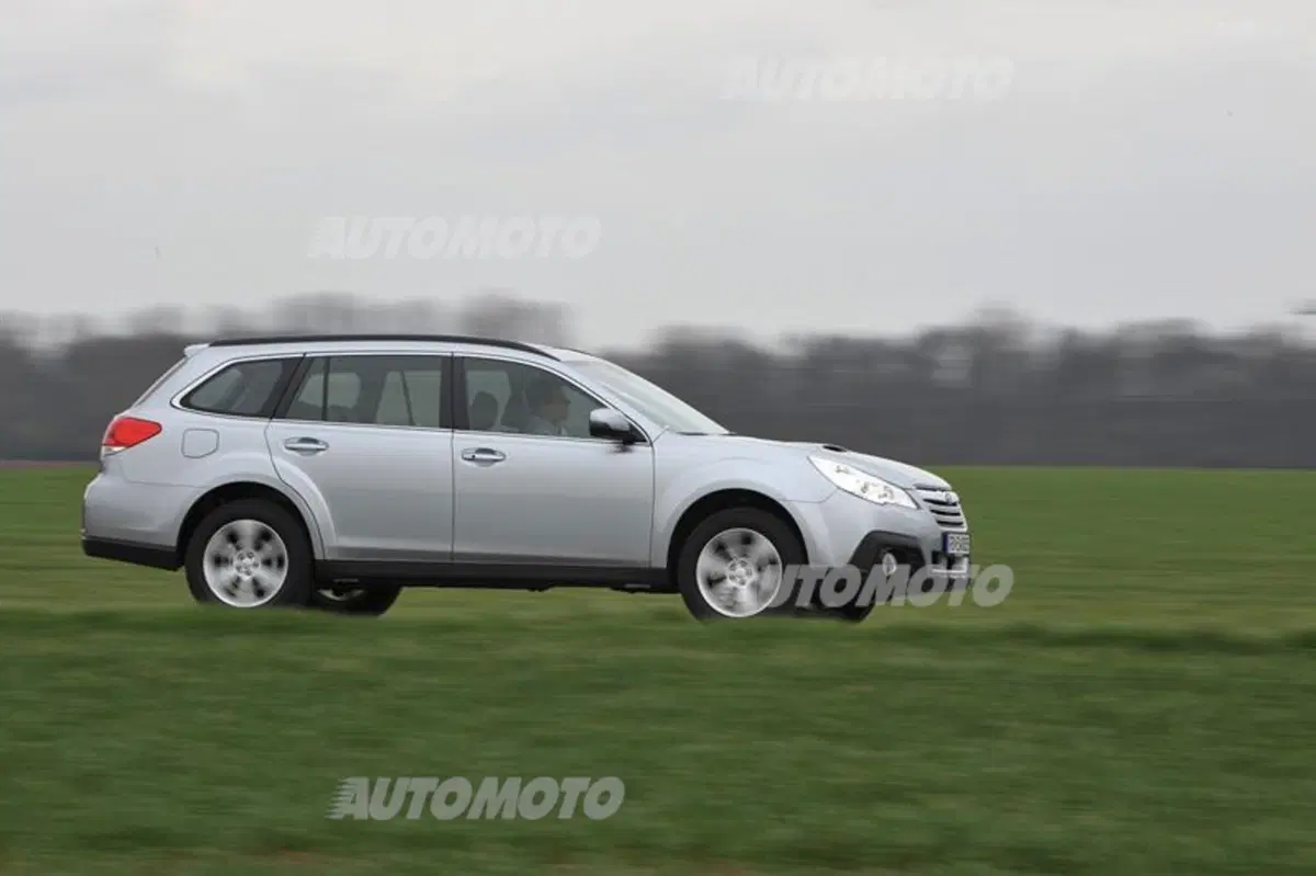 Subaru Outback 2.0D Linertronic (4)