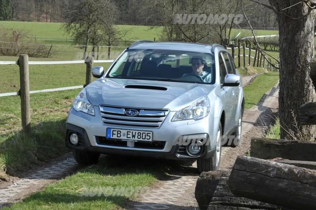 Subaru Outback 2.0D Linertronic (6)