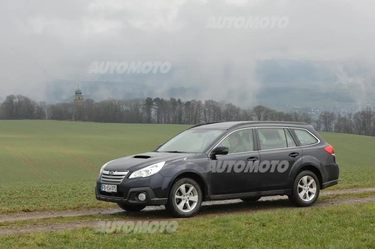 Subaru Outback 2.0D Linertronic (9)