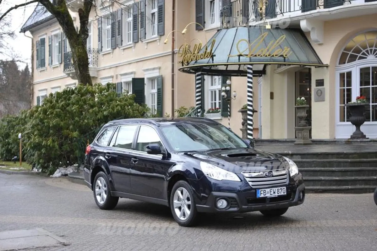 Subaru Outback 2.0D Linertronic (17)