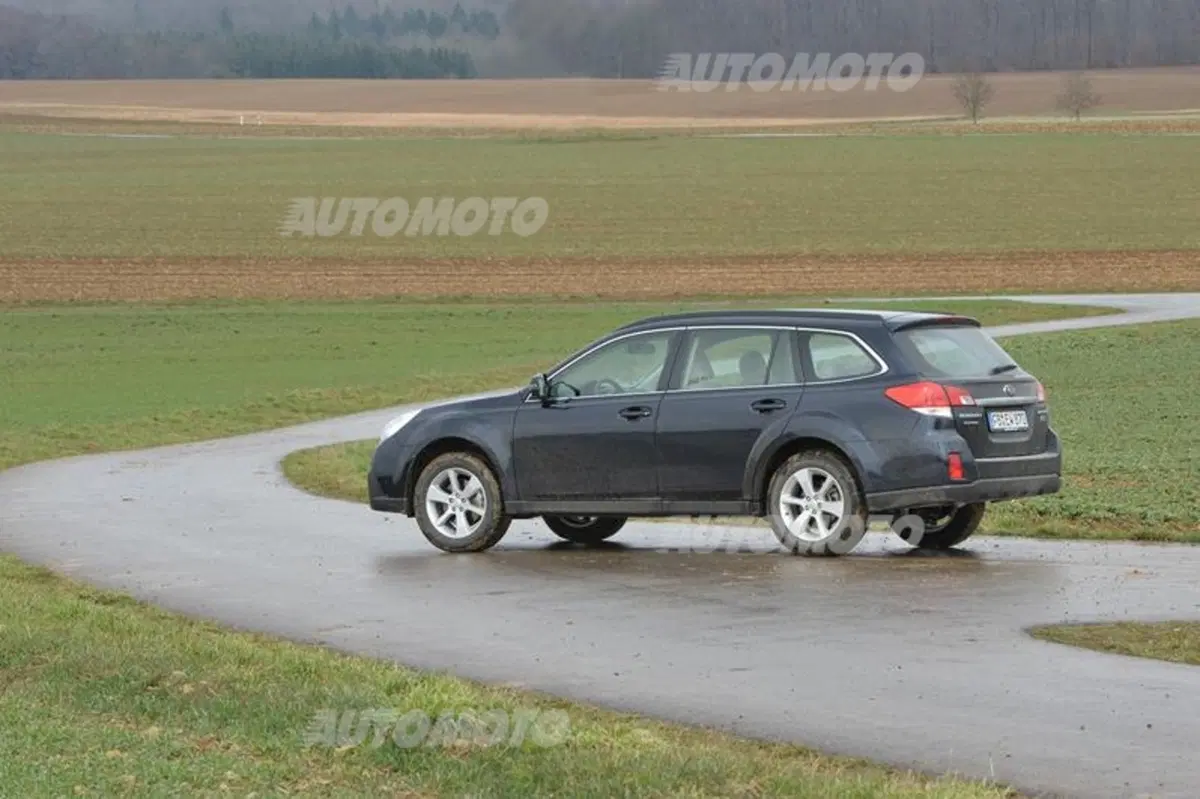 Subaru Outback 2.0D Linertronic (25)