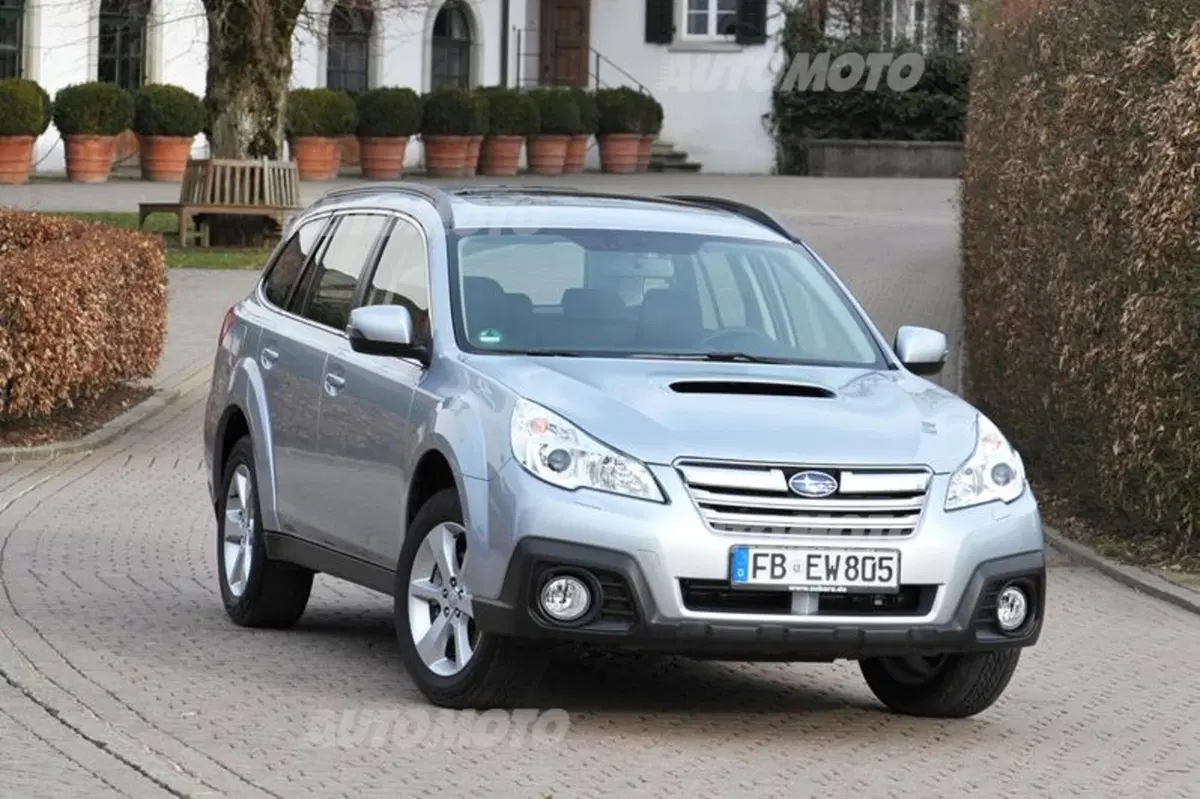 Subaru Outback 2.0D Linertronic (26)