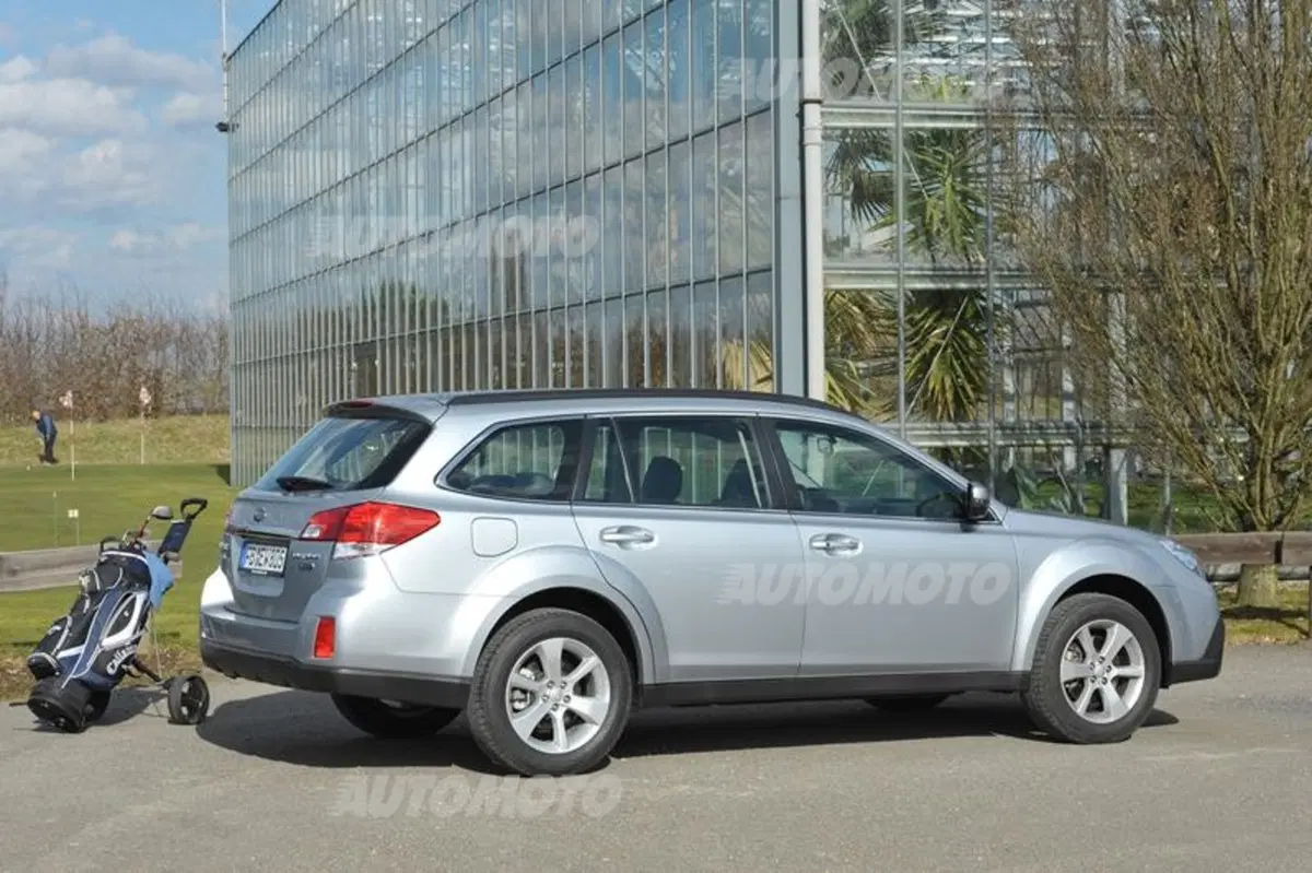 Subaru Outback 2.0D Linertronic (28)