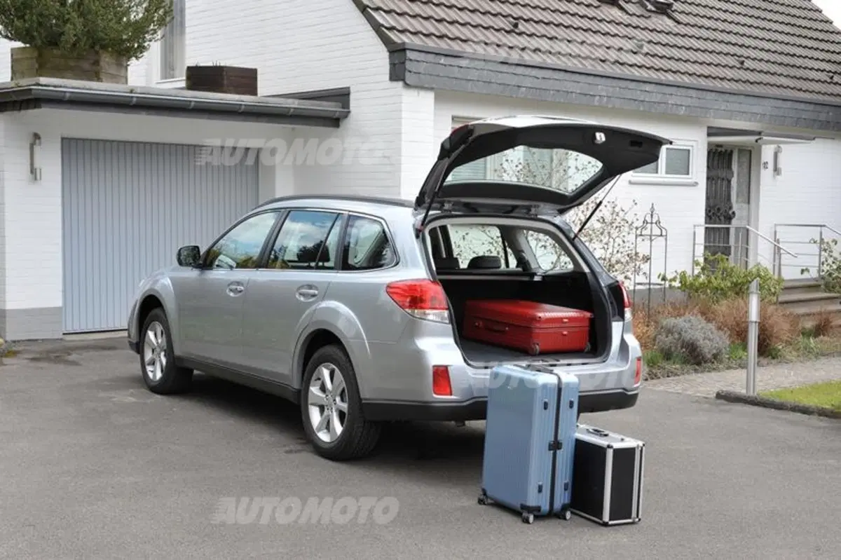 Subaru Outback 2.0D Linertronic (33)