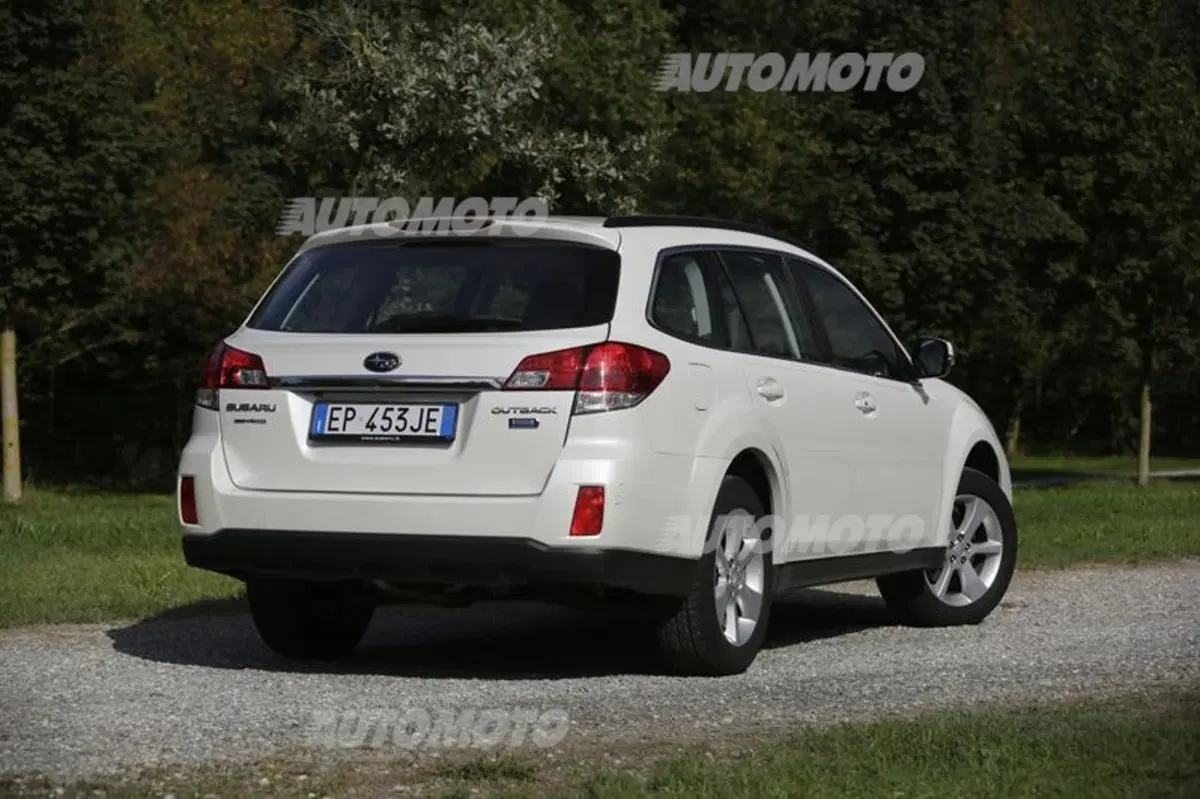 Subaru Outback 2.0D Linertronic (36)