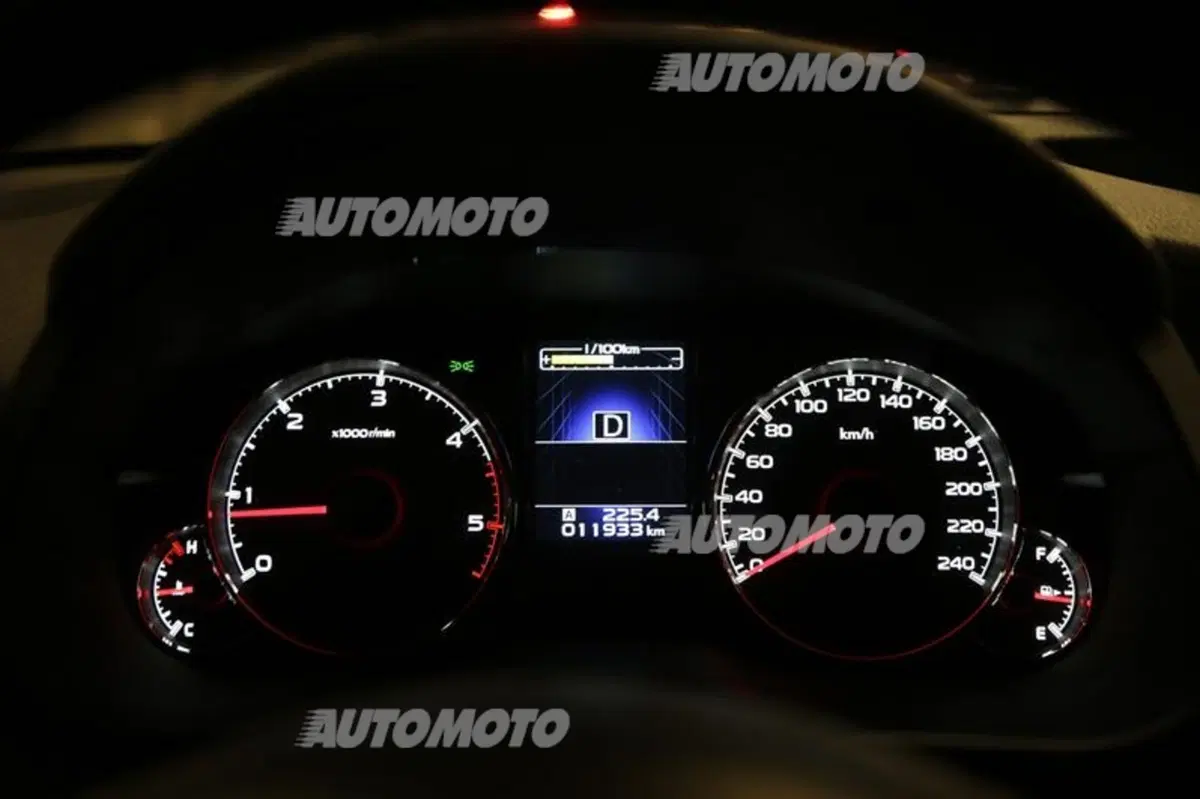 Subaru Outback 2.0D Linertronic (46)