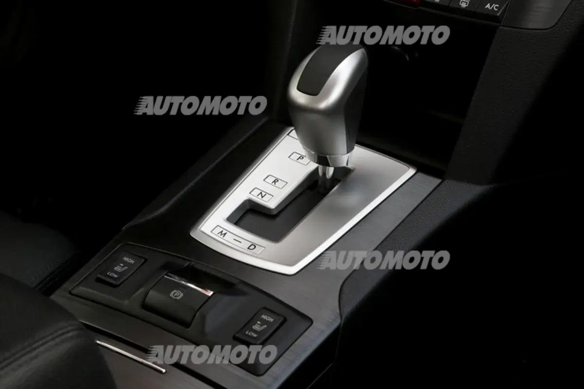 Subaru Outback 2.0D Linertronic (49)