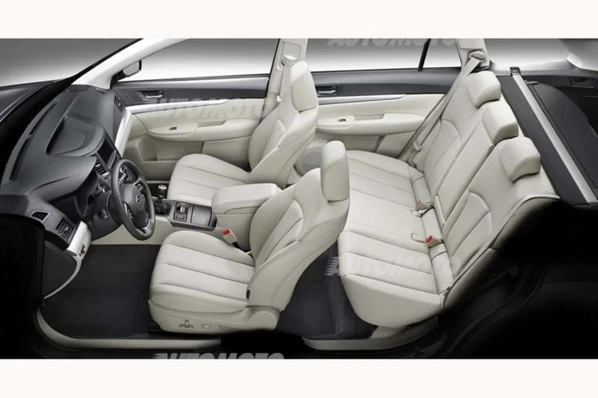 Subaru Outback 2.0D Linertronic (55)