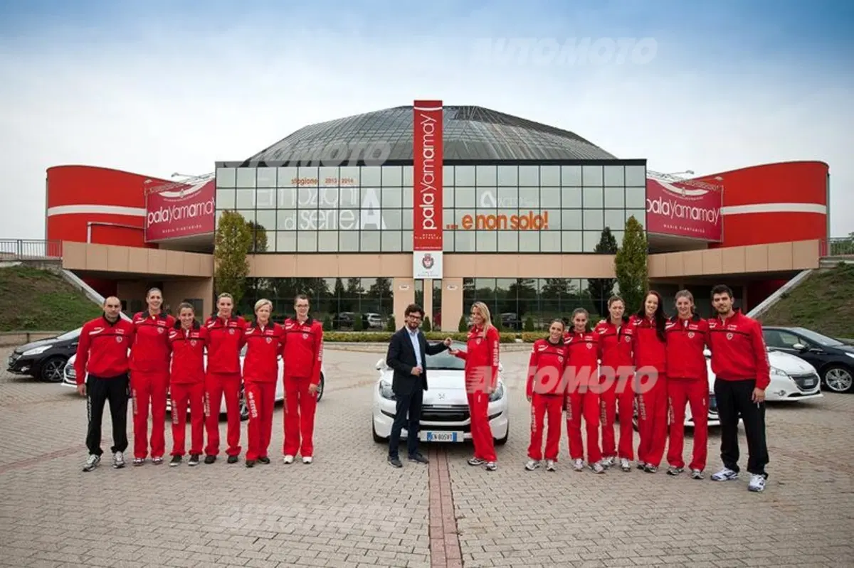 Peugeot sponsor della pallavolo femminile Unendo Yamamay