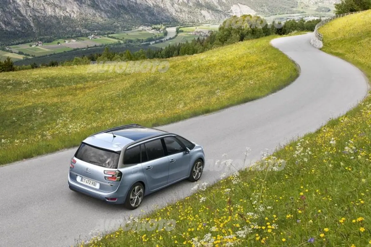 Citroen Grand C4 Picasso (16)