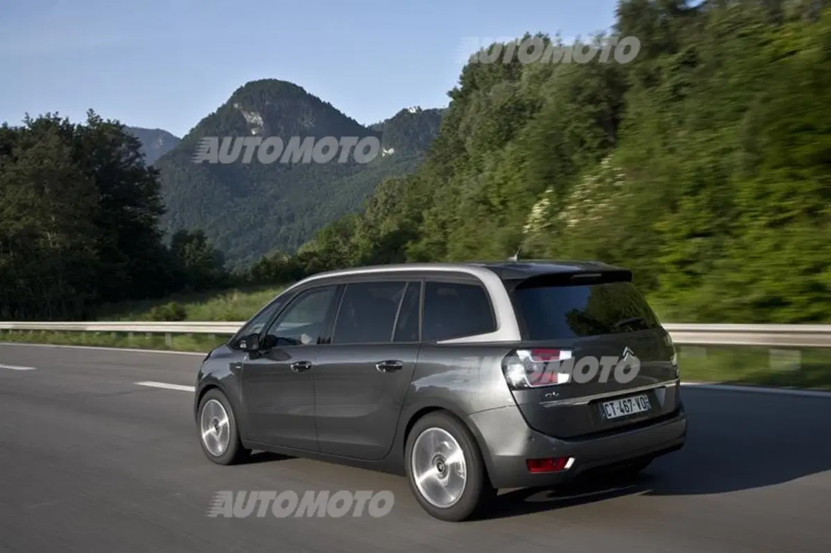 Citroen Grand C4 Picasso (17)