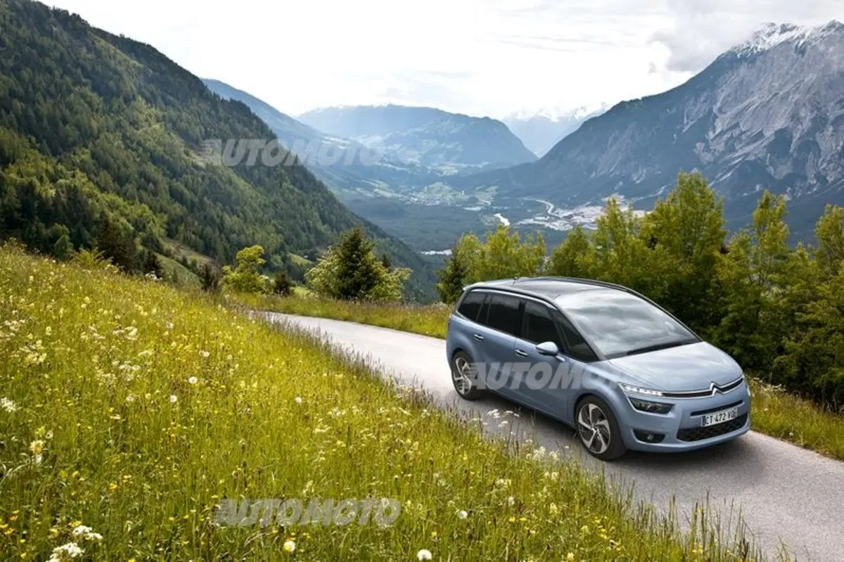 Citroen Grand C4 Picasso (21)