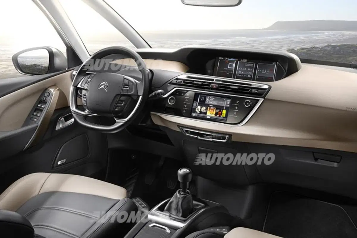 Citroen Grand C4 Picasso (48)