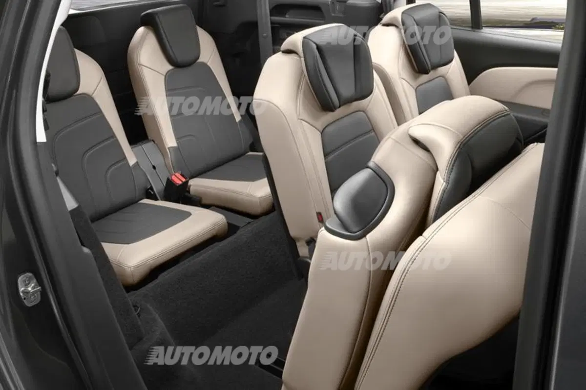 Citroen Grand C4 Picasso (53)