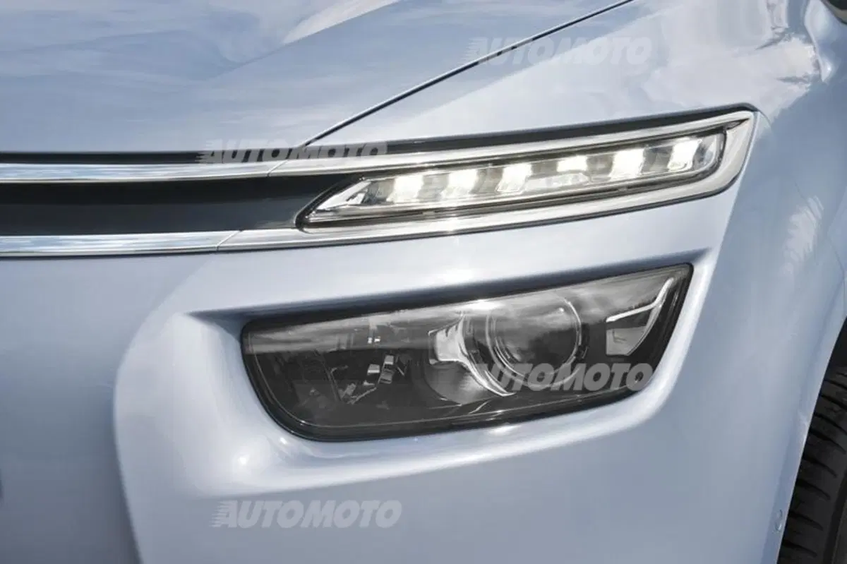 Citroen Grand C4 Picasso (64)