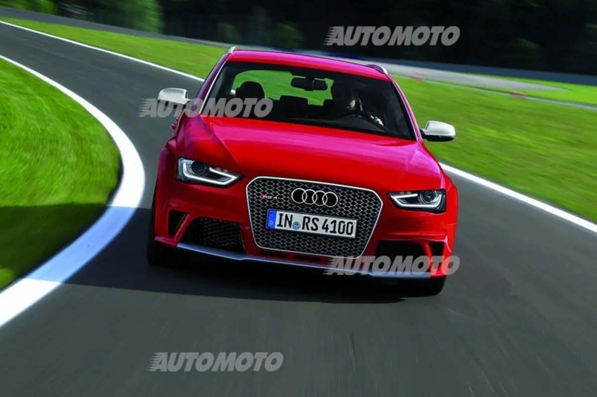 Audi RS4 Avant (8)