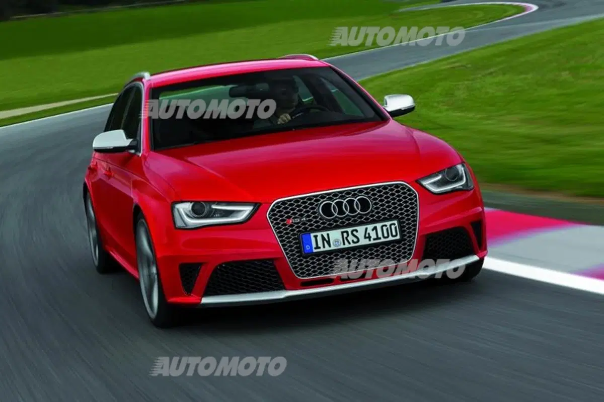 Audi RS4 Avant (15)