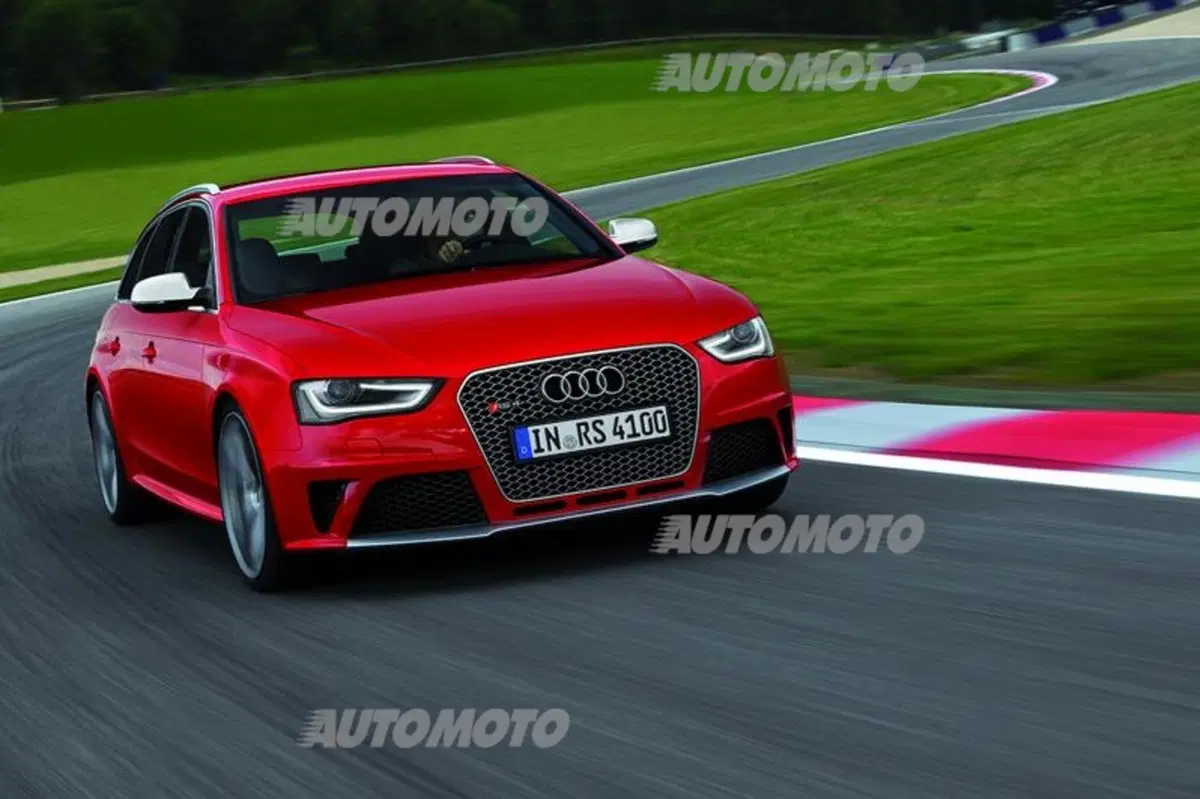 Audi RS4 Avant (19)