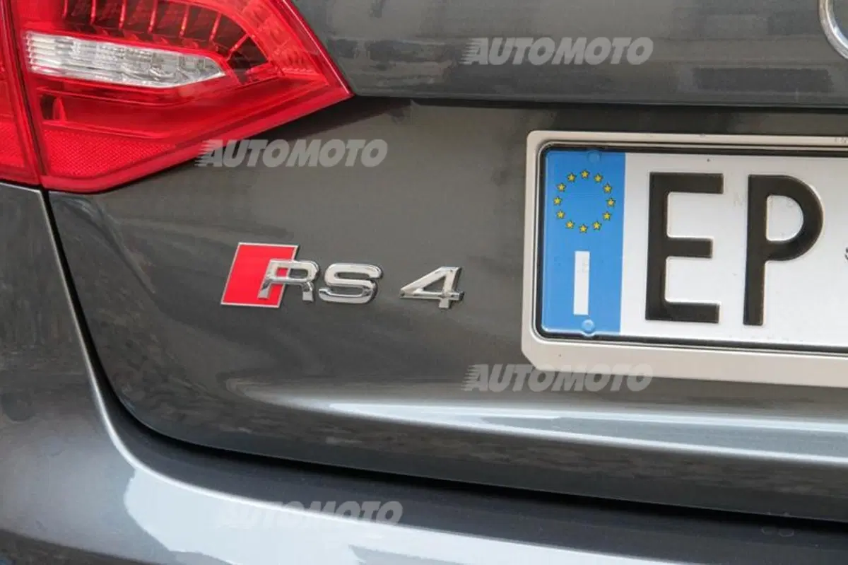 Audi RS4 Avant (65)