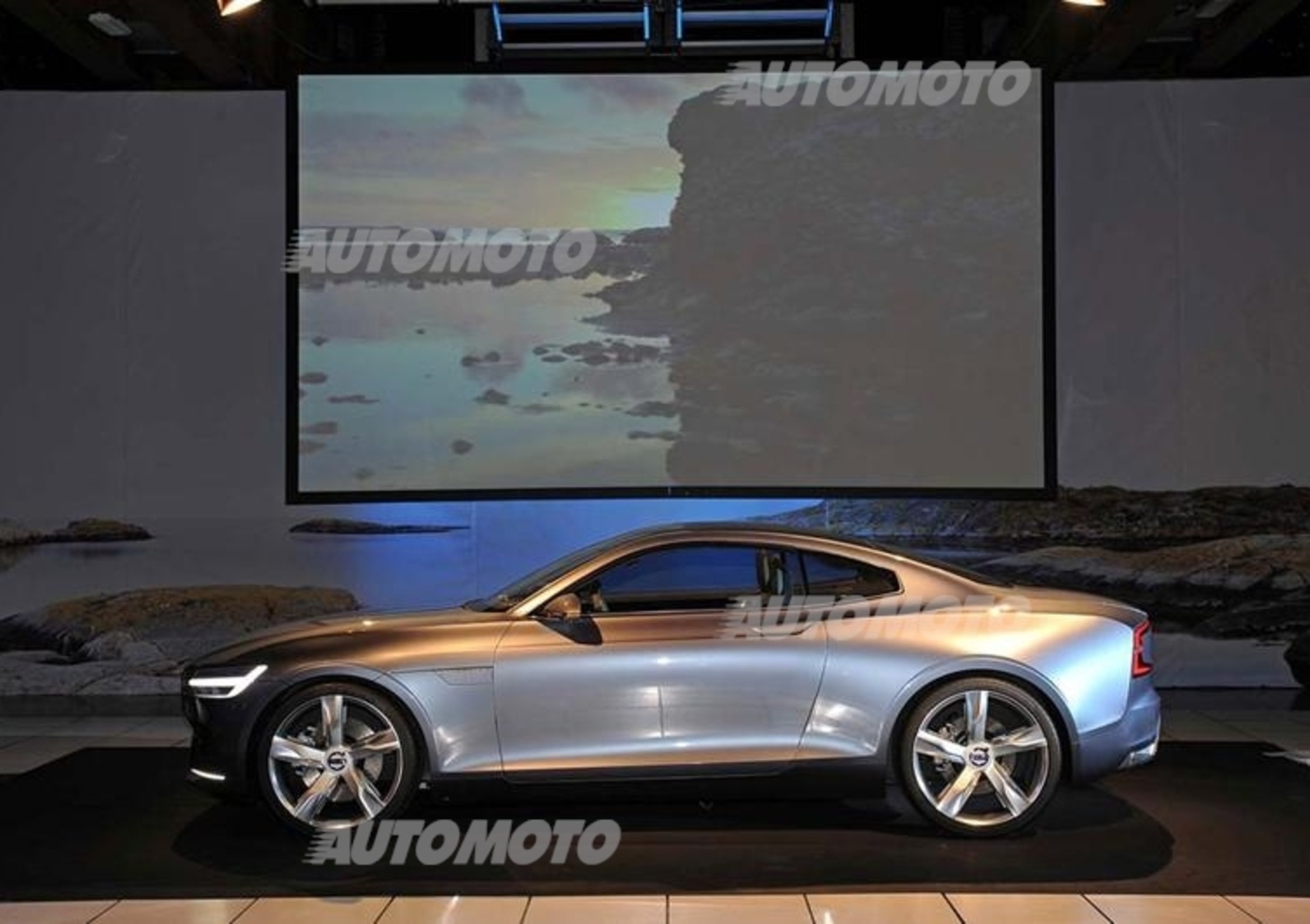 Volvo Concept Coup&eacute;: il prototipo che svela il futuro, guardando al passato