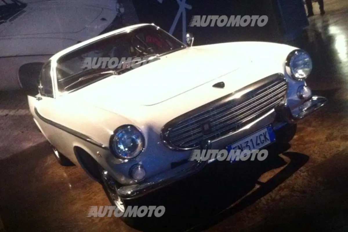 Volvo Concept Coupé: il prototipo che svela il futuro, guardando al passato (11)