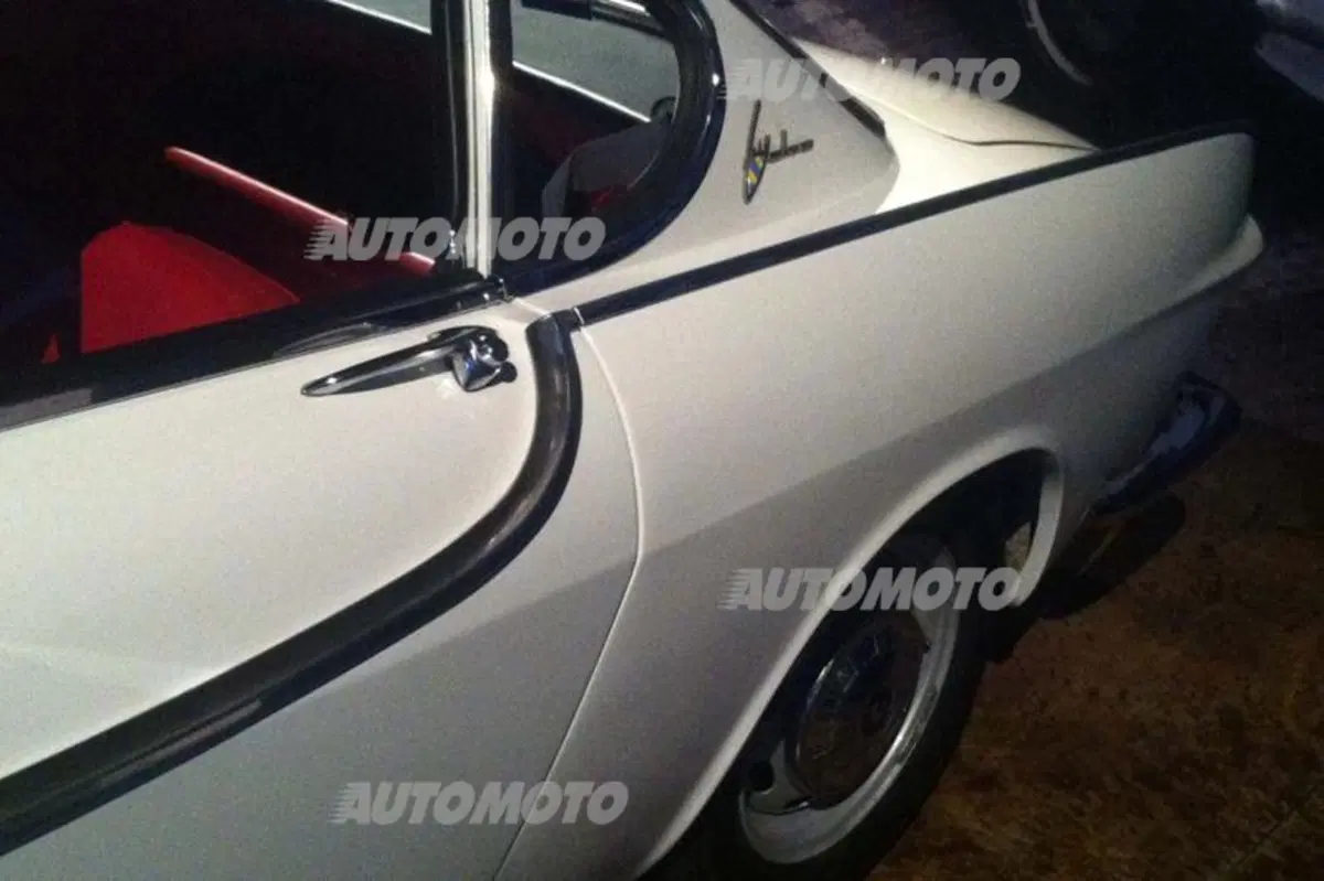 Volvo Concept Coupé: il prototipo che svela il futuro, guardando al passato (13)