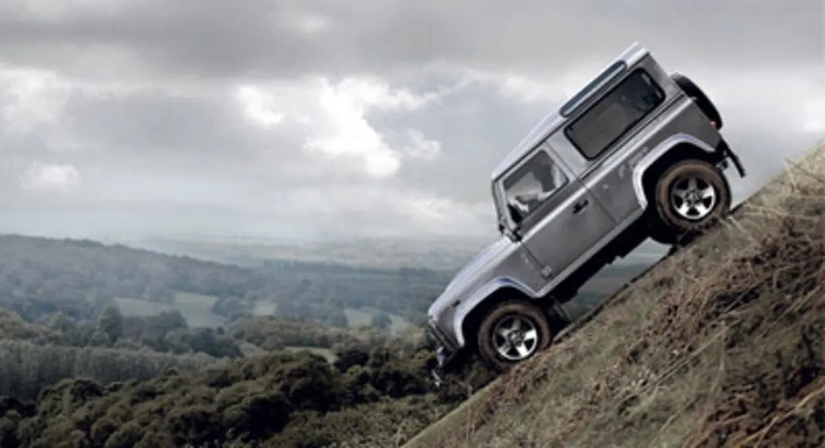 Land Rover Defender: stop alla produzione nel 2015. E il nuovo modello? (3)
