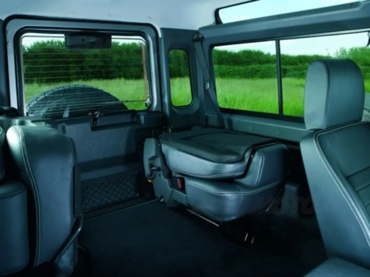 Land Rover Defender: stop alla produzione nel 2015. E il nuovo modello? (20)