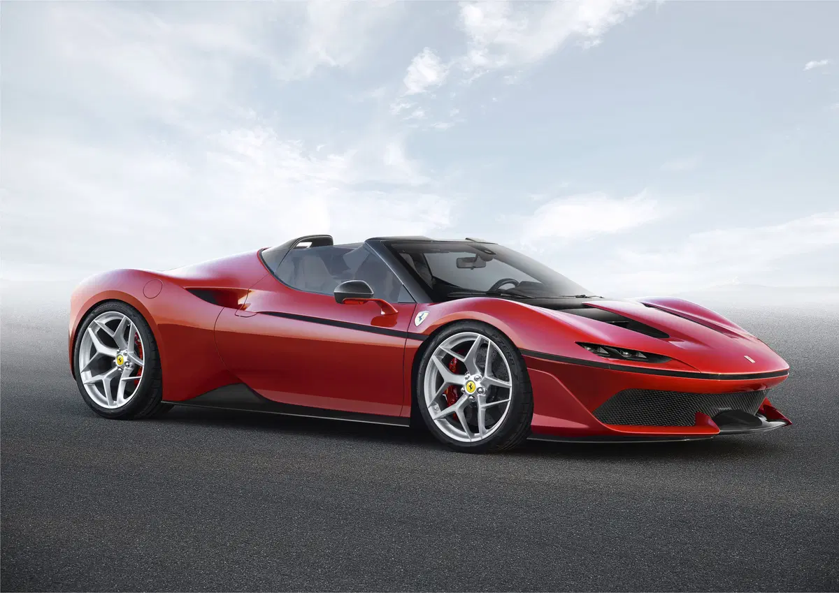 Ferrari J50: svelata a Tokyo, ne saranno prodotte solo 10
