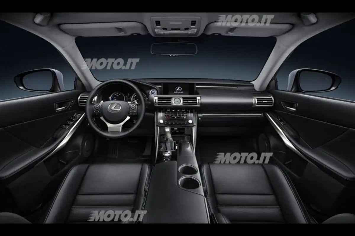 Lexus IS Hybrid: le sensazioni di guida al volante dell'ibrido (40)