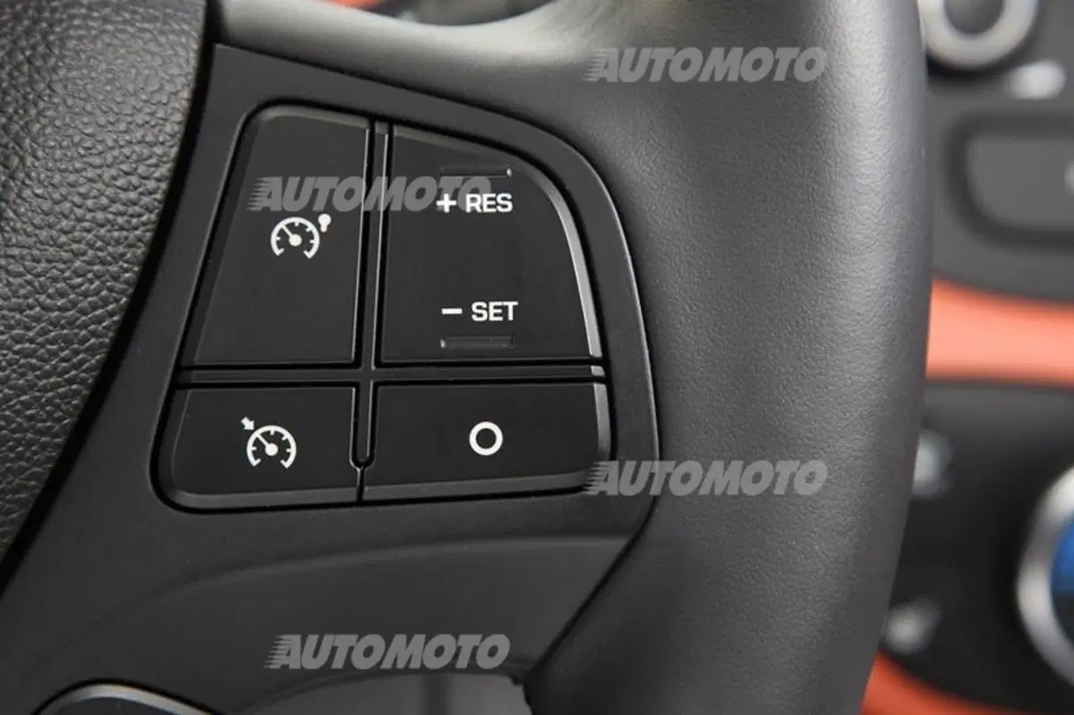 Nuova Hyundai i10 (40)