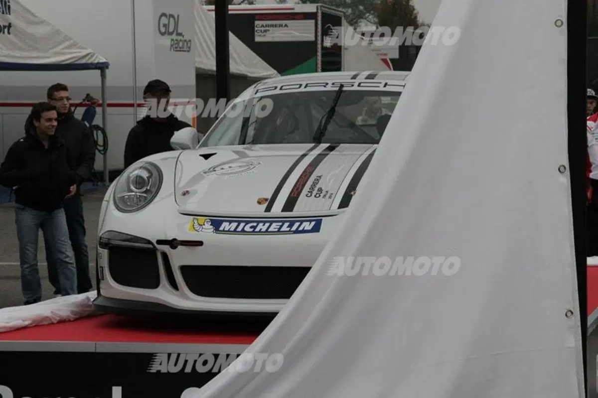 Porsche 911 GT3 Cup M.Y. 2014 (2)