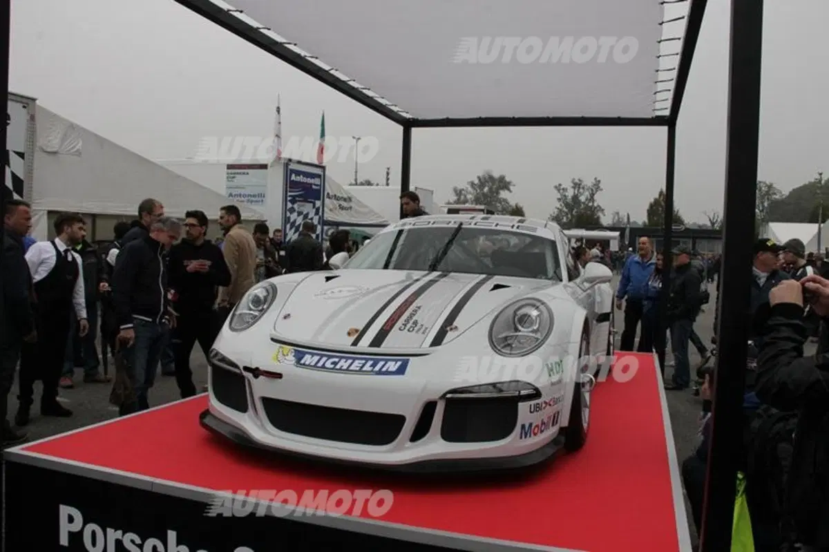 Porsche 911 GT3 Cup M.Y. 2014 (17)