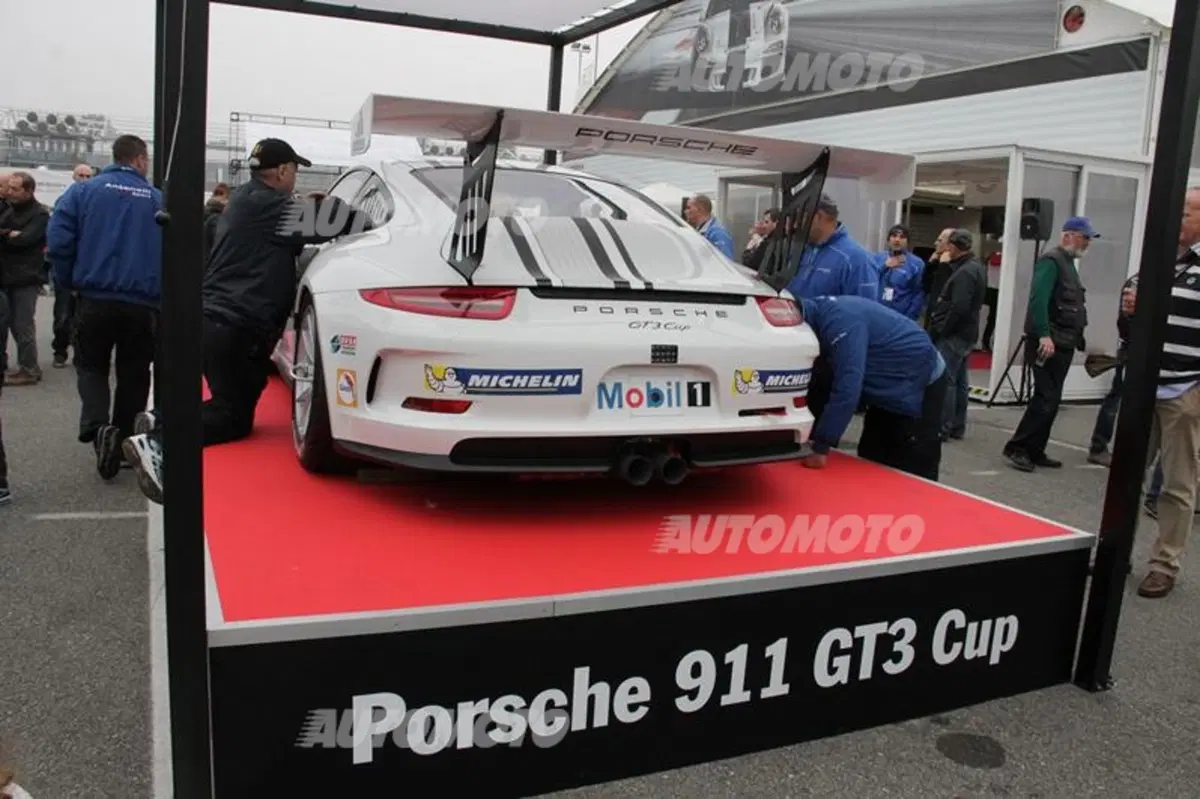 Porsche 911 GT3 Cup M.Y. 2014 (19)
