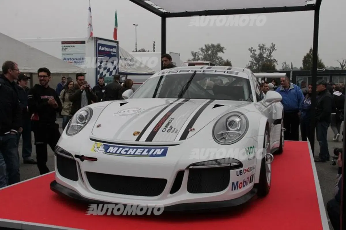 Porsche 911 GT3 Cup M.Y. 2014 (21)