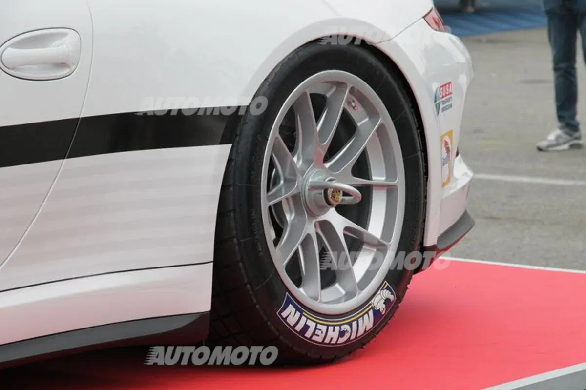 Porsche 911 GT3 Cup M.Y. 2014 (48)