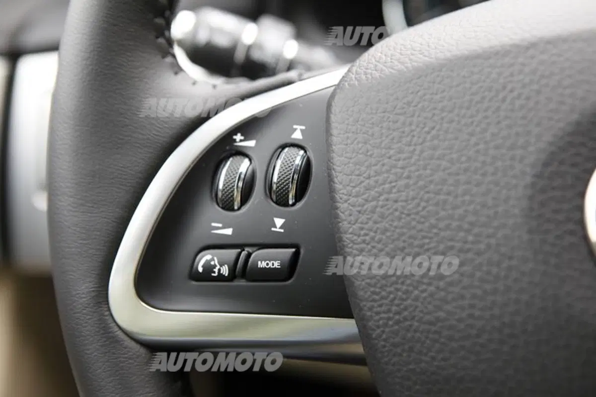 Jaguar XF 2.2 163 CV (44)