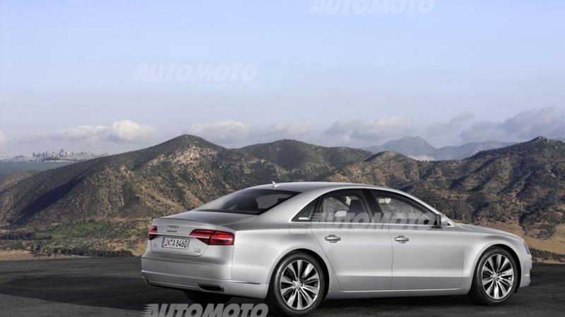 Audi A8 restyling: listino prezzi