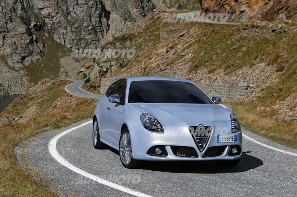 Alfa Romeo Giulietta 2.0 JTDM (5)