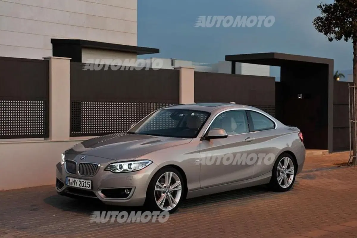 BMW Serie 2 Coupé: dati e immagini ufficiali (11)