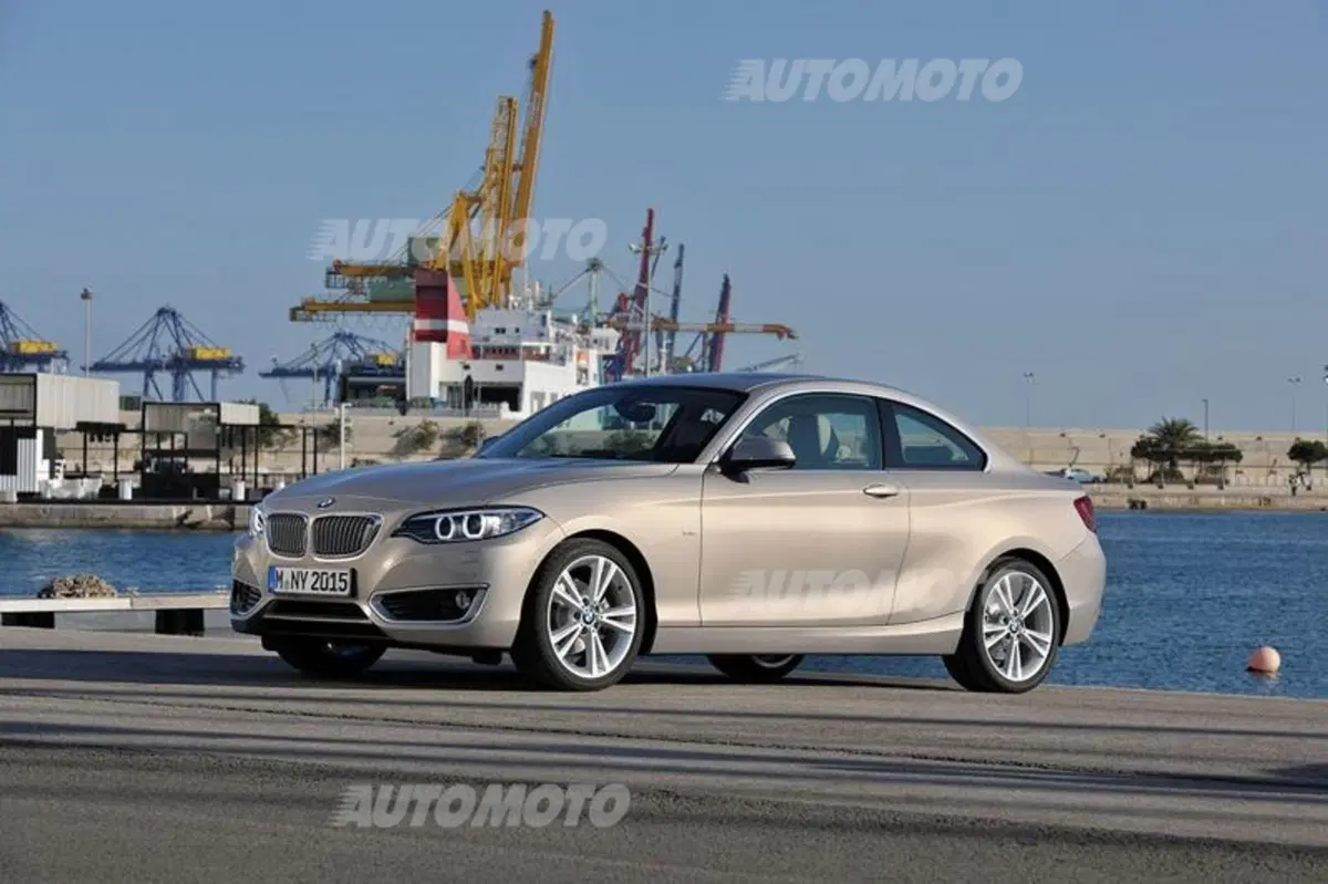 BMW Serie 2 Coupé: dati e immagini ufficiali (12)