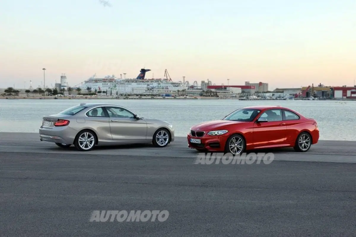 BMW Serie 2 Coupé: dati e immagini ufficiali (22)