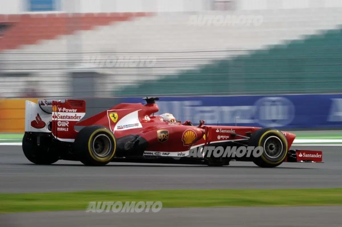 Formula 1 India 2013: Sebastian Vettel conquista la pole position (2)