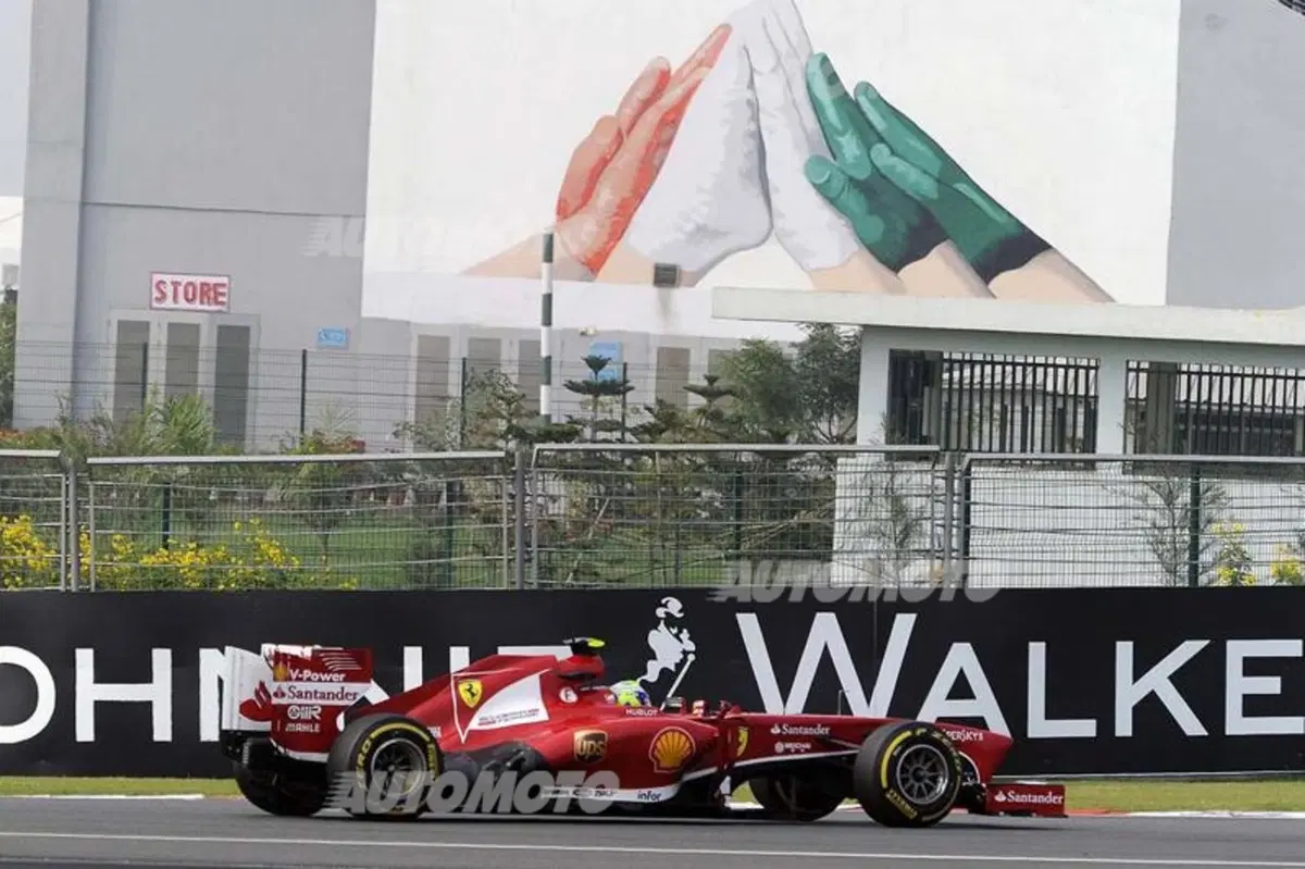 Formula 1 India 2013: Sebastian Vettel conquista la pole position (4)