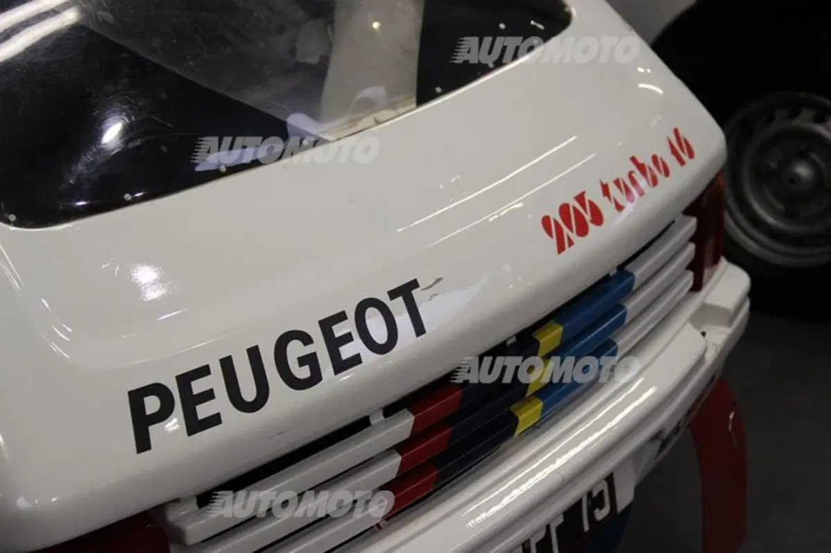 Peugeot: una notte al museo. Di Sochaux/Prima parte (82)