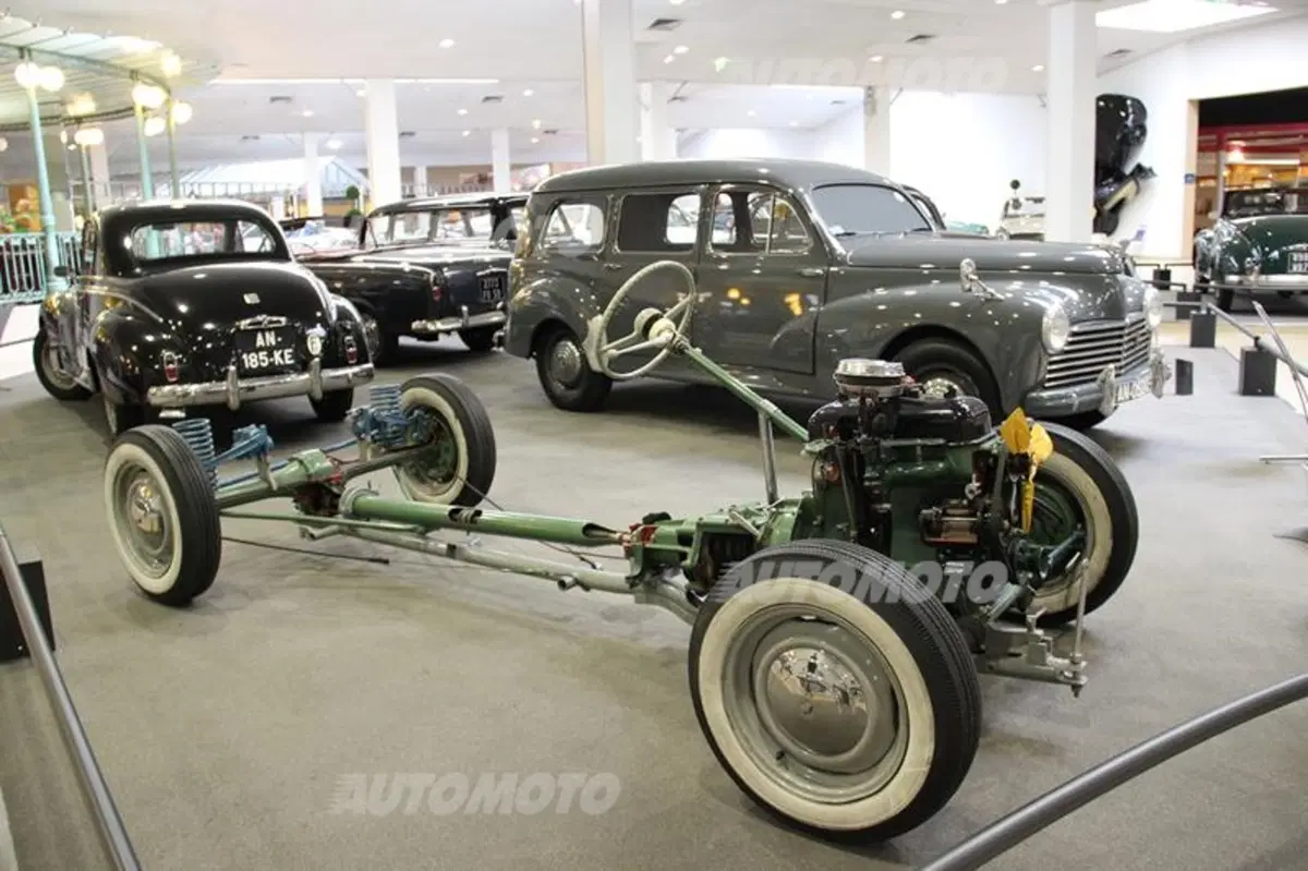 Peugeot: una notte al museo. Di Sochaux/Prima parte (93)