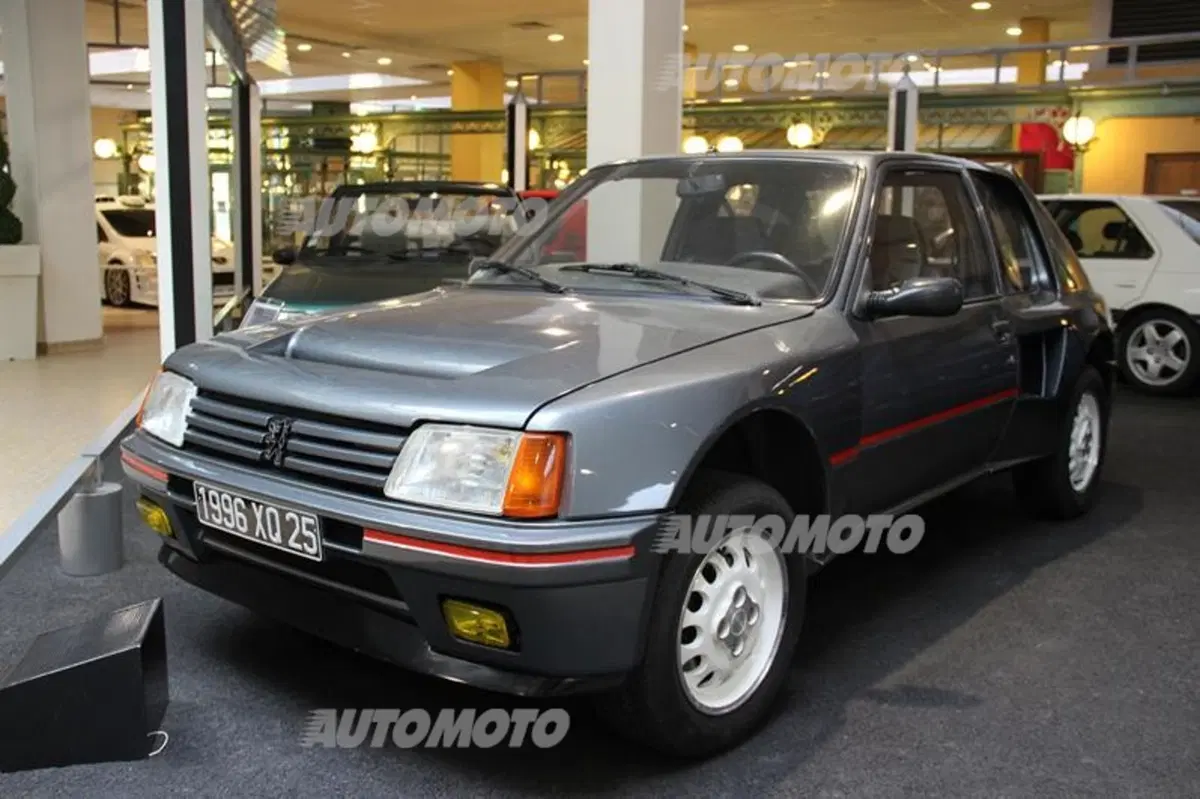 Peugeot: una notte al museo. Di Sochaux/Prima parte (99)